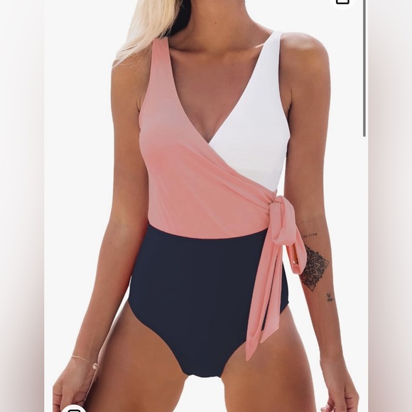 (L) cupshe one piece pink/white/navy - Picture 4 of 5